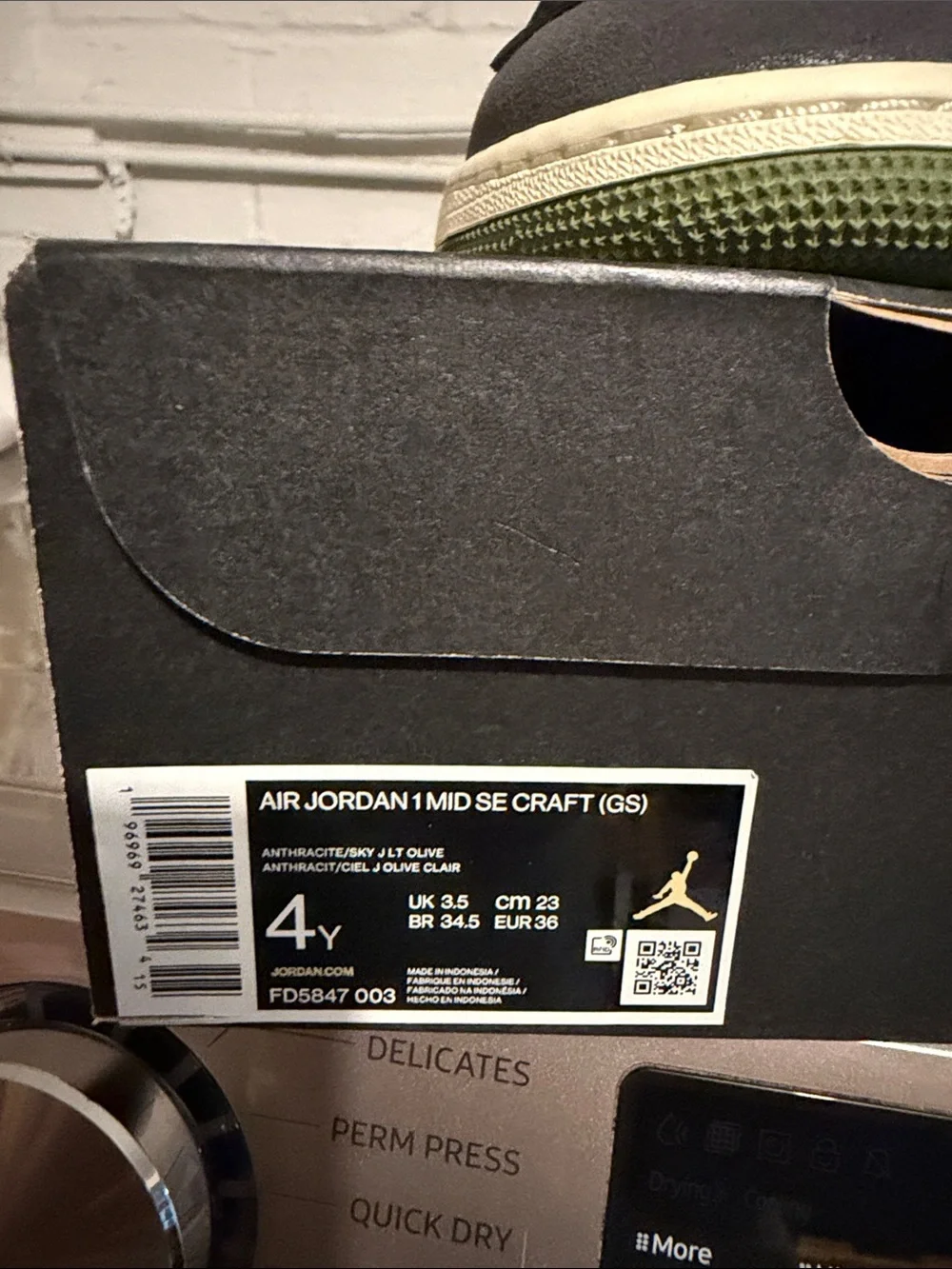 Nike Kids Sneakers Black Gray Olive with Orange Laces
